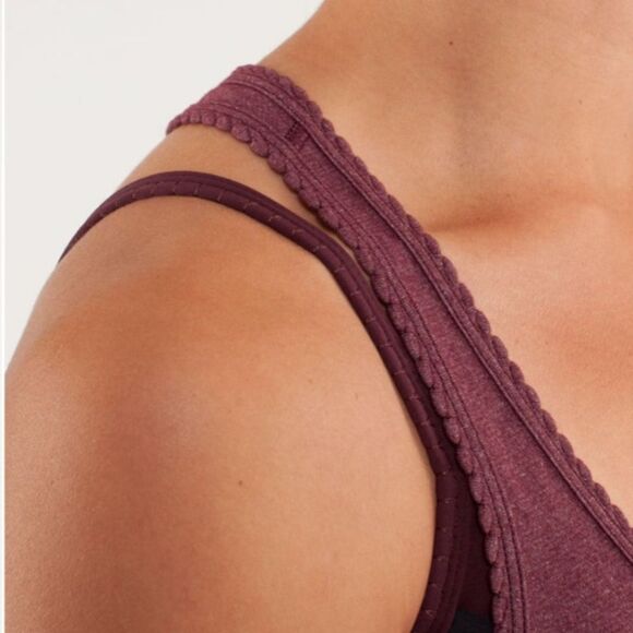 lululemon 105 F Singlet Bordeaux Drama size 4 - Picture 6 of 8